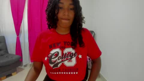 Snapshot of tara_thonson chatting on 04/04/26, 07:22 tara_thonson online show from 04/04/26, 07:22