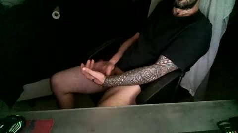 tarado_skype_cam online show from 04/18/26, 08:07