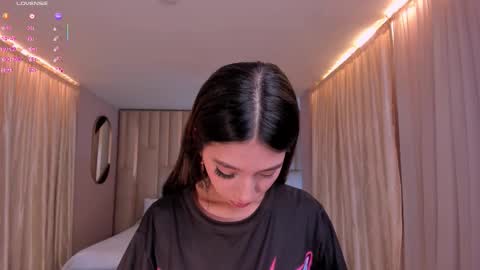 Tara Lawrence online show from 01/08/26, 03:09