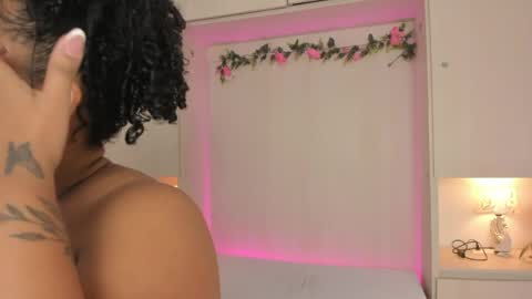  T A R A  online show from 04/02/26, 04:21