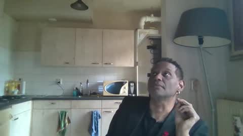 Genaro Thode online show from 02/04/25, 01:38