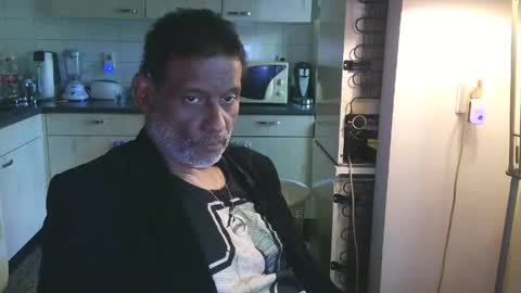 Genaro Thode online show from 06/04/26, 01:06