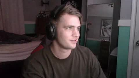 tarus333 online show from 10/07/25, 06:43