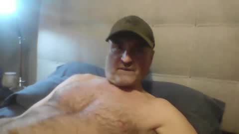 Snapshot of tarzeny77 chatting on 02/21/25, 08:05 tarzeny77 online show from 02/21/25, 08:05