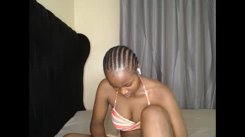 Snapshot of tasha_kimmy chatting on 10/16/25, 06:09 Ireen online show from 10/16/25, 06:09