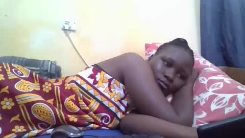 Snapshot of tashacute20 chatting on 04/01/26, 08:15 tashacute20 online show from 04/01/26, 08:15