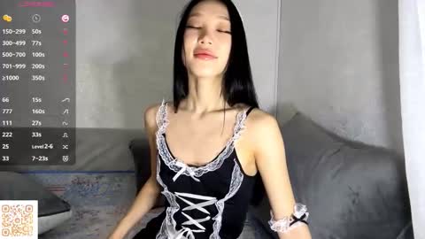 Viola online show from 10/15/25, 06:24