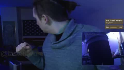 Snapshot of tasteflavored_femboy chatting on 02/20/25, 10:48 Taste online show from 02/20/25, 10:48