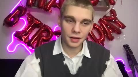 Snapshot of tasteithorny chatting on 01/21/25, 08:00 tasteithorny online show from 01/21/25, 08:00