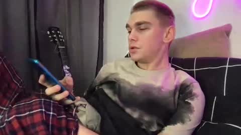 Snapshot of tasteithorny chatting on 01/22/25, 08:07 tasteithorny online show from 01/22/25, 08:07