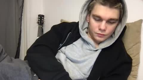 tasteithorny online show from 02/18/25, 04:37