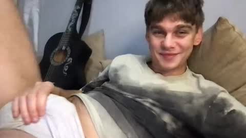 Snapshot of tasteithorny chatting on 10/10/25, 06:40 tasteithorny online show from 10/10/25, 06:40