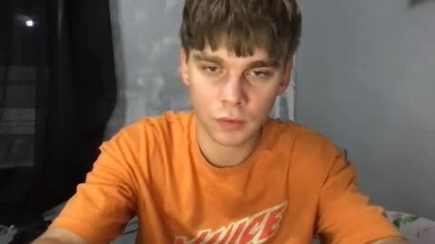 Snapshot of tasteithorny chatting on 10/14/25, 07:14 tasteithorny online show from 10/14/25, 07:14