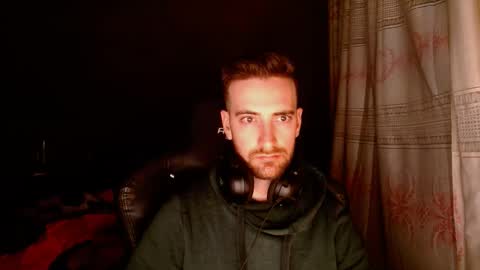 Snapshot of tastemyboner chatting on 12/12/24, 02:26 tastemyboner online show from 12/12/24, 02:26