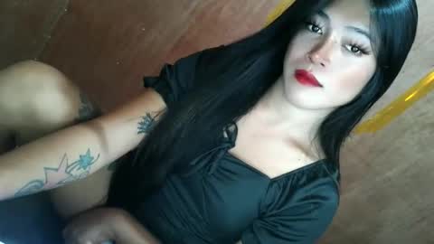   online show from 10/08/25, 03:04