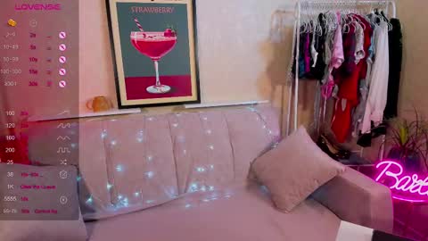 Snapshot of tasty__booty chatting on 03/08/25, 02:23 Ann online show from 03/08/25, 02:23