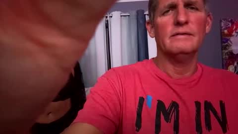 Snapshot of tastycupcake69 chatting on 11/13/25, 01:26 veronicabrian online show from 11/13/25, 01:26