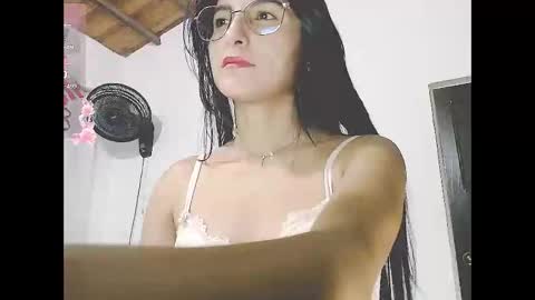 tatabebe online show from 11/06/25, 02:34