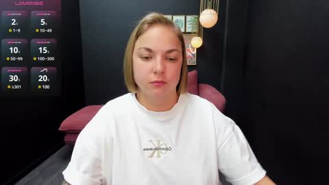 Snapshot of tataflower chatting on 12/03/24, 11:57 Tata online show from 12/03/24, 11:57