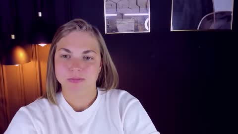 Snapshot of tataflower chatting on 10/28/25, 08:22 Tata online show from 10/28/25, 08:22