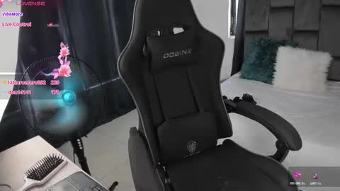 Tatiana online show from 09/24/25, 06:33