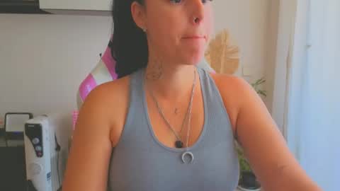 Snapshot of tatiana2224 chatting on 02/25/26, 10:58 tatiana2224 online show from 02/25/26, 10:58