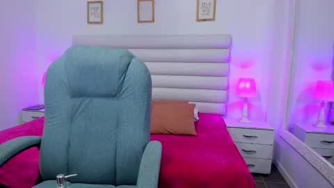 tatiana_arboleda online show from 09/23/25, 10:51