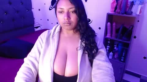 tatiana online show from 01/07/25, 02:10