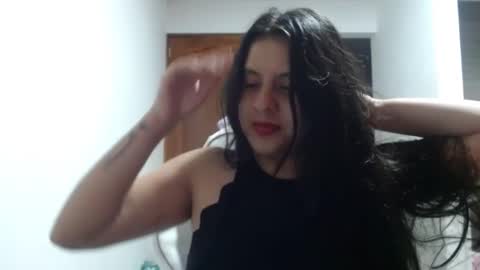 tatianaez22 online show from 09/13/25, 08:14