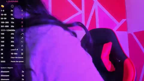 tatiana onnel online show from 03/11/26, 07:53