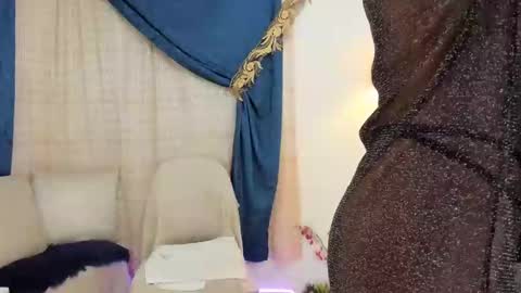 Snapshot of tatianapotter2473 chatting on 02/01/25, 12:07 Tatiana Potter online show from 02/01/25, 12:07