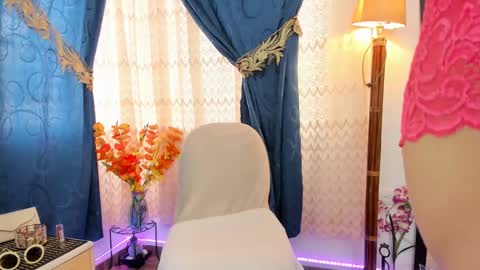 Snapshot of tatianapotter2473 chatting on 02/21/25, 09:43 Tatiana Potter online show from 02/21/25, 09:43