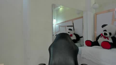 tatikanyx online show from 05/28/26, 12:02