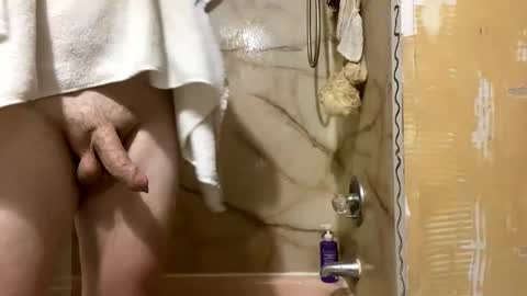 tattedhubs5 online show from 09/15/25, 08:42