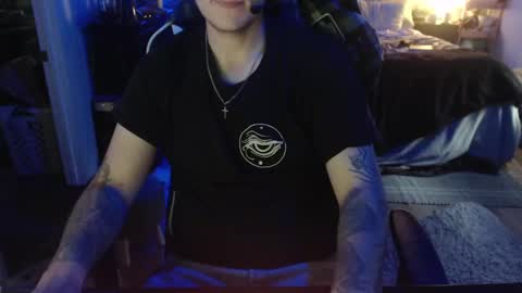 tattedhubs5 online show from 10/25/25, 08:14