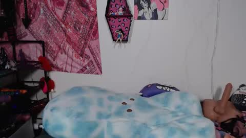 TattedThickandPretty online show from 05/15/26, 10:50