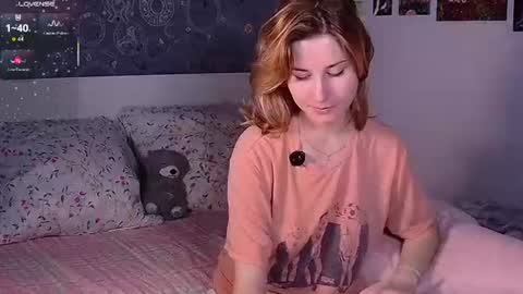 Snapshot of tattibella chatting on 07/17/26, 02:51 Start broadcast 2000-2100 UTC-4 GMT-4 online show from 07/17/26, 02:51