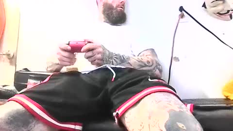 Snapshot of tattoo3333 chatting on 11/30/25, 12:36 tattoo3333 online show from 11/30/25, 12:36