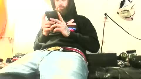 Snapshot of tattoo3333 chatting on 11/30/25, 02:21 tattoo3333 online show from 11/30/25, 02:21