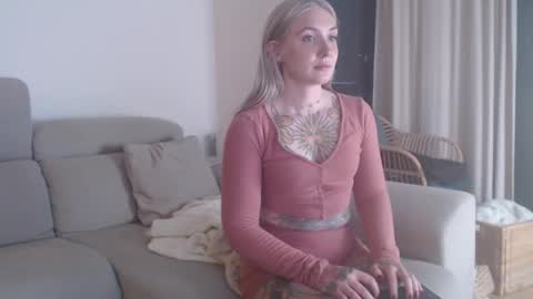 tattoobbgirl online show from 12/01/25, 04:56