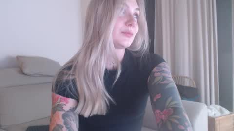 tattoobbgirl online show from 12/02/25, 06:03