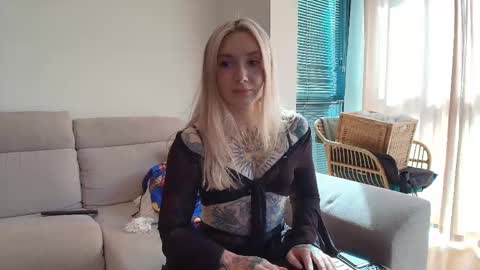 tattoobbgirl online show from 04/17/26, 03:37