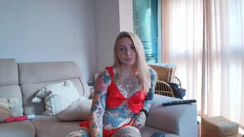 tattoobbgirl online show from 04/29/26, 05:30