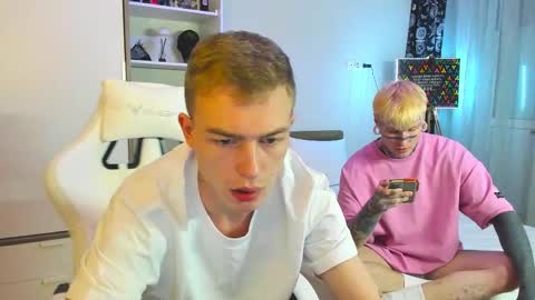 Alex but u can call me Theo online show from 01/17/26, 02:55