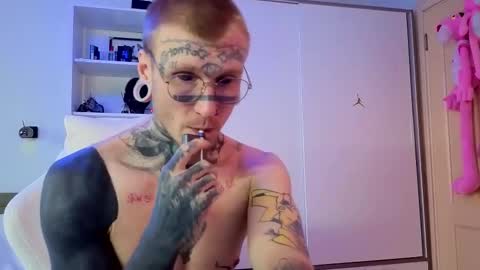 Snapshot of tattooed666cat chatting on 02/05/26, 09:25 Alex but u can call me Theo online show from 02/05/26, 09:25
