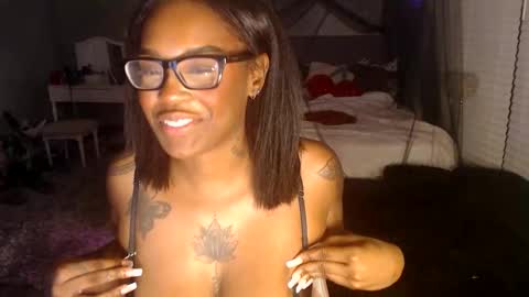 nyxxx online show from 04/05/26, 04:09