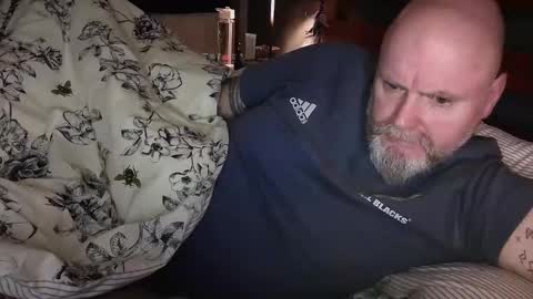 Tattooeddilf 01 online show from 01/06/25, 09:54