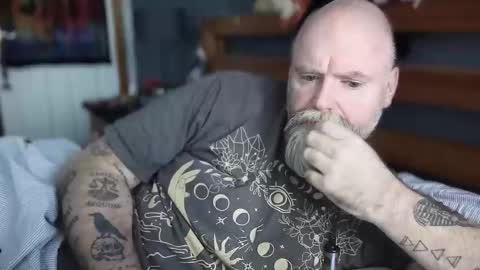 Tattooeddilf 01 online show from 09/29/25, 09:58