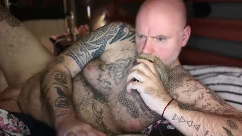 Tattooeddilf 01 online show from 10/17/25, 10:23