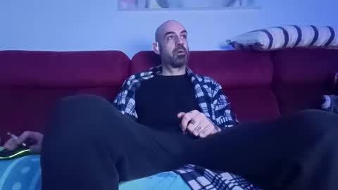 Snapshot of tatuadorhotxxx chatting on 02/04/26, 03:12 Tatuado20cm online show from 02/04/26, 03:12